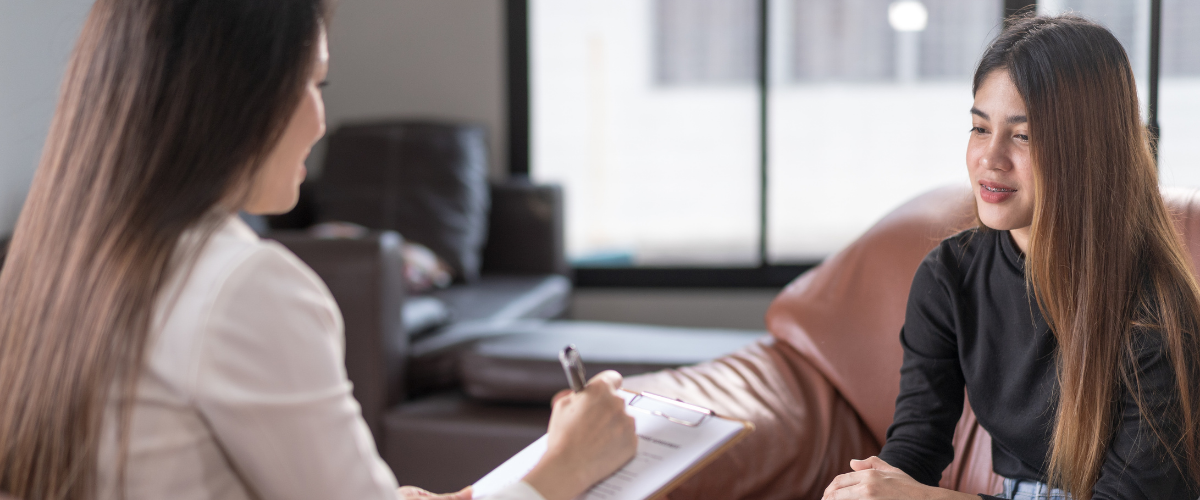 Counseling services and getting started with Inspire Counseling Group Counselor in talk therapy with a teen therapy patient
